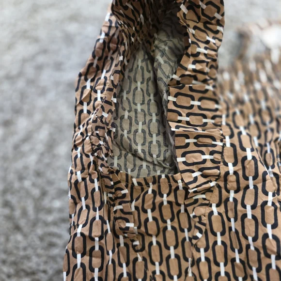 LOFT Chain Link Pattern Blouse in Brown and Black - Picture 7 of 7
